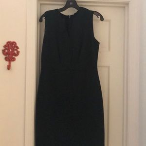 Elie Tahari green sheath dress